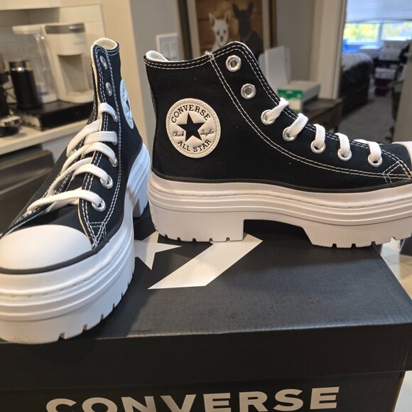 Women’s Converse LUGGED HIGH TOP Chuck Taylor All Star Canvas Size 7 US NEW - Picture 5 of 11